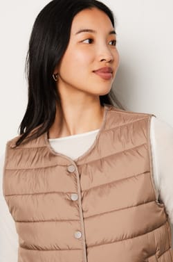 Sleeveless Quilted Puffer Jacket;${refinementColor}