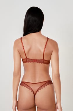 Soutien-gorge classique d&eacute;tails iris&eacute;s;${refinementColor}