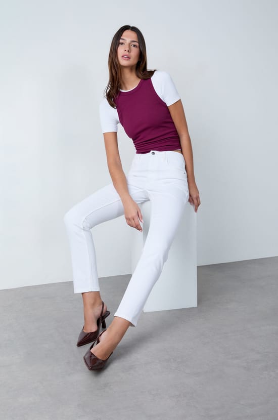Slim Jeans;${refinementColor}