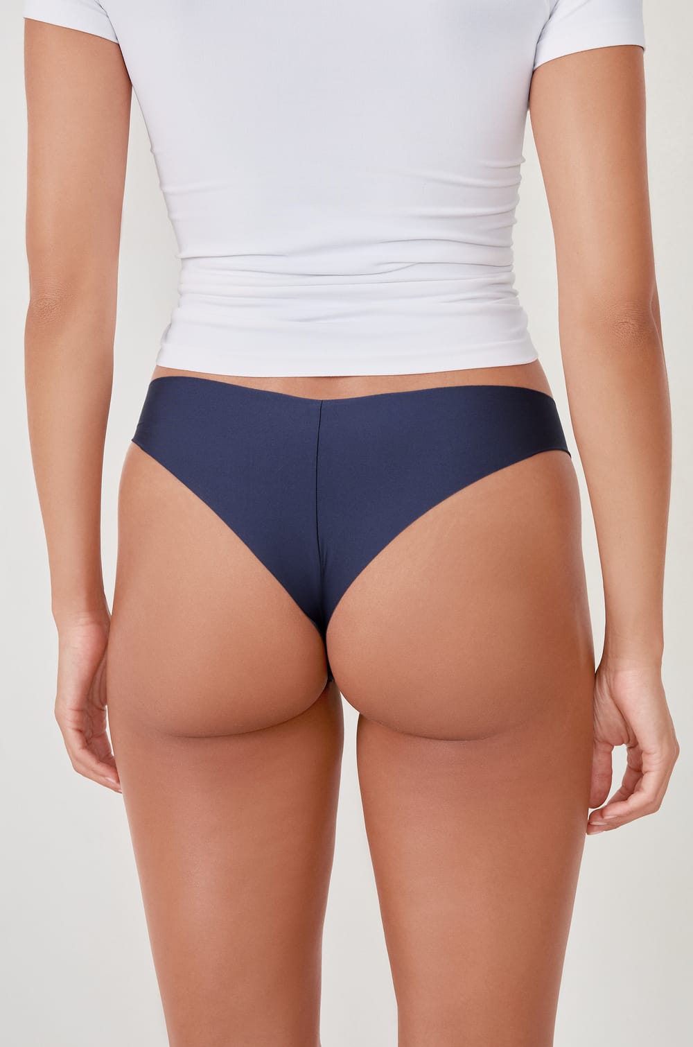 Microfiber Tanga;${refinementColor}