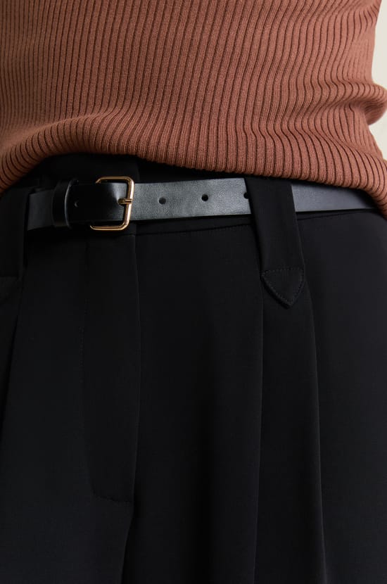 Pantalon coupe droite;${refinementColor}