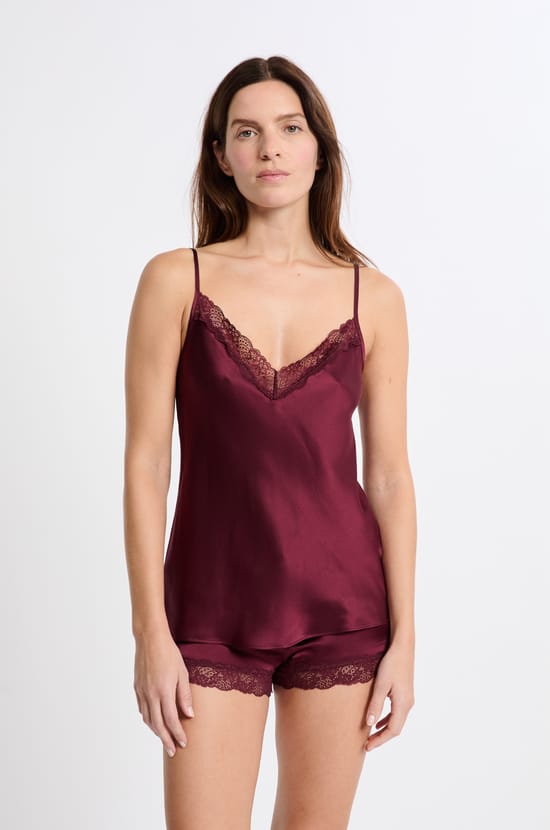 Caraco en soie détails dentelle;${refinementColor}