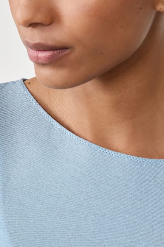 Long-sleeved boat neck T-shirt with cashmere;${refinementColor}