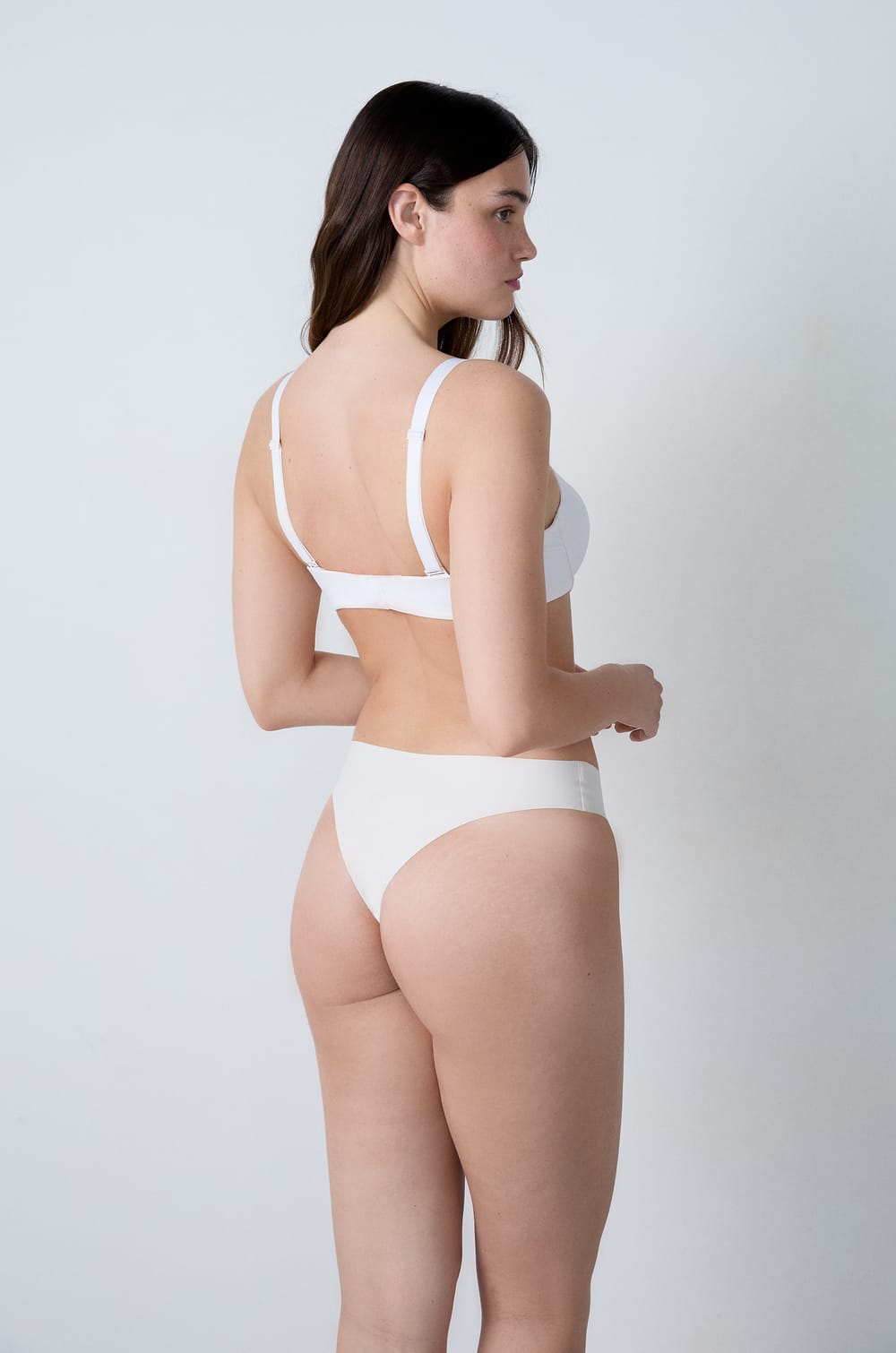 Bra Nº 4 -  Balconet de copas finas;${refinementColor}
