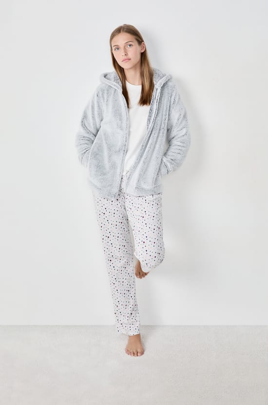 3-Piece Pajamas;${refinementColor}