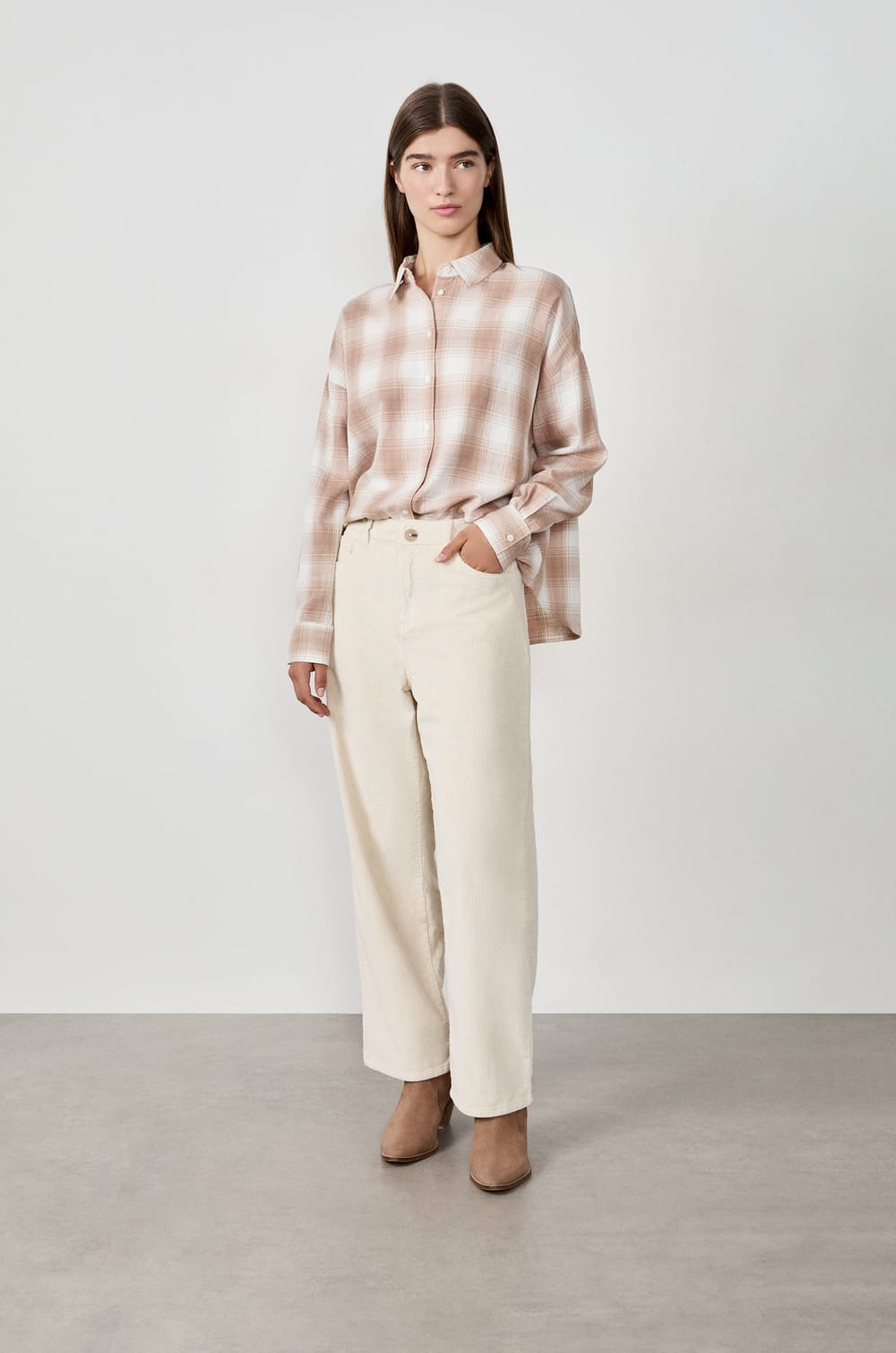 Checkered Shirt;${refinementColor}