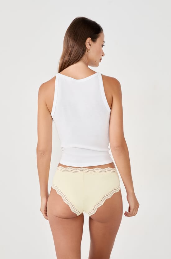 Shorty bords dentelle en microfibre;${refinementColor}