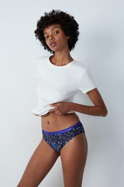 Braguitas menstruales - Flujo abundante;${refinementColor}