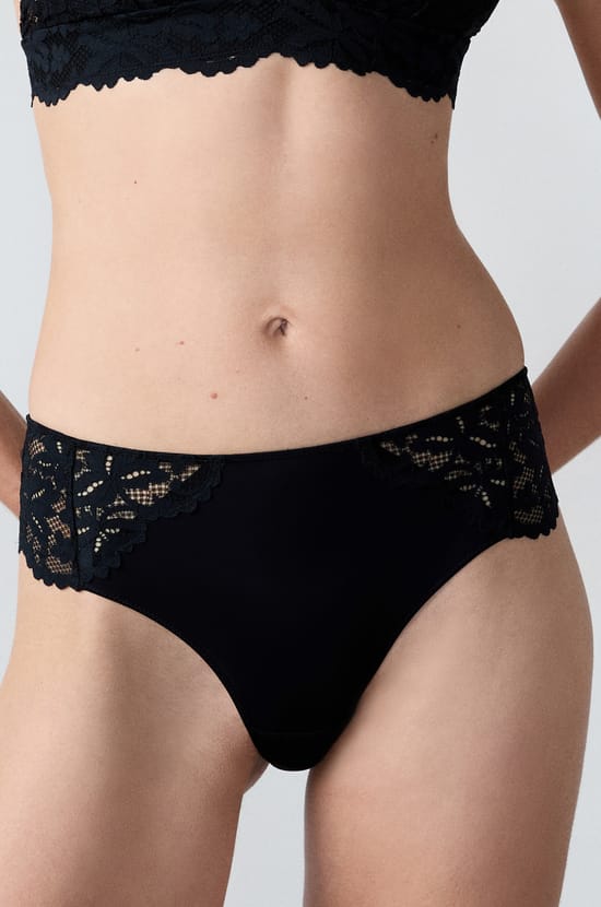 Lace Boyshort;${refinementColor}