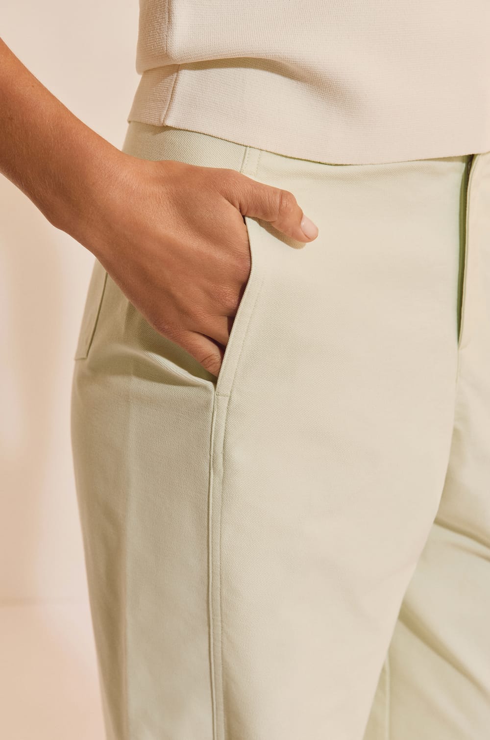 Pantalon avec coton;${refinementColor}