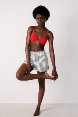 Plážové šortky na zavázání;${refinementColor}