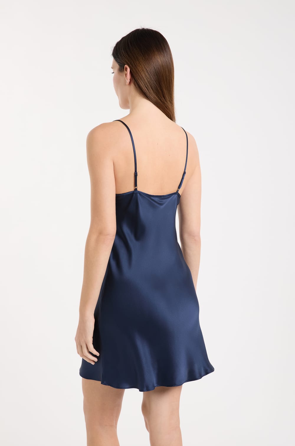 N&eacute;glig&eacute; aus Seide mit Spitzendetails;${refinementColor}