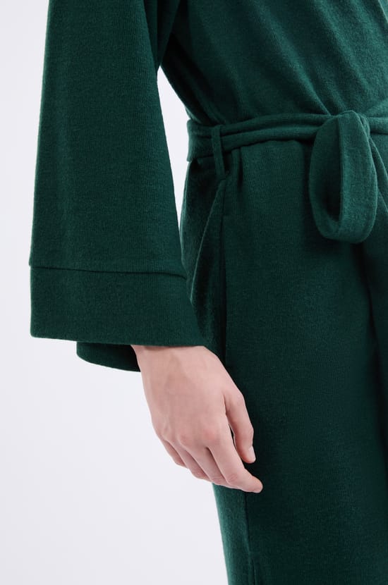 Velvet-Effect Robe;${refinementColor}