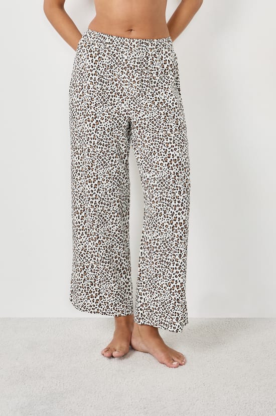 Pantalon de pyjama imprimé léopard;${refinementColor}