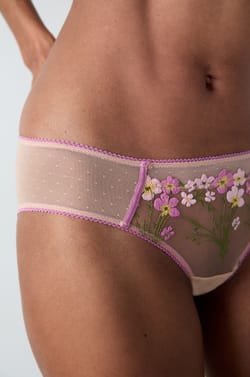 Hipster en tulle brodé;${refinementColor}