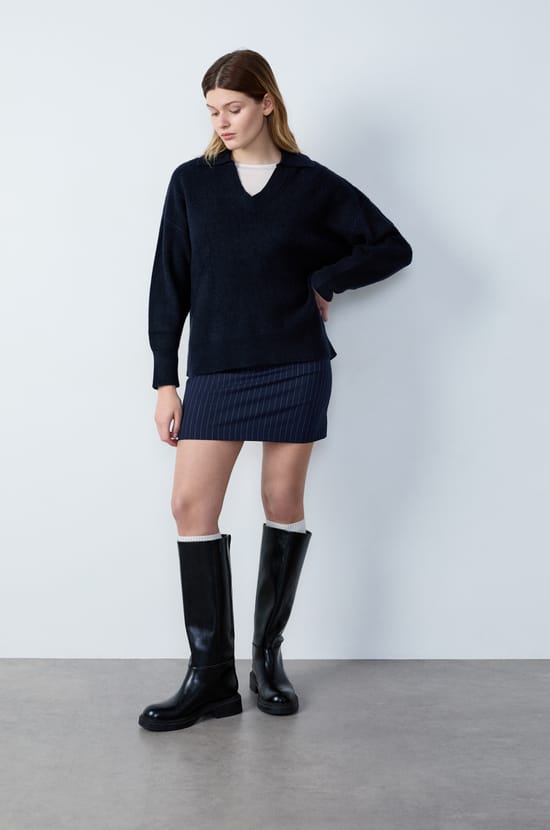 Pull col V;${refinementColor}