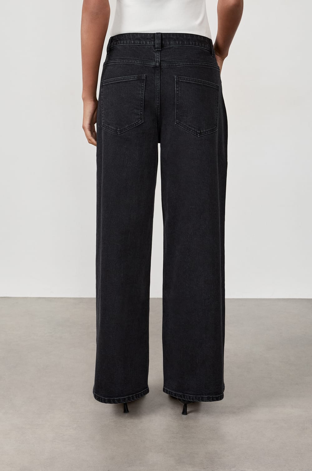 Rechte jeans;${refinementColor}