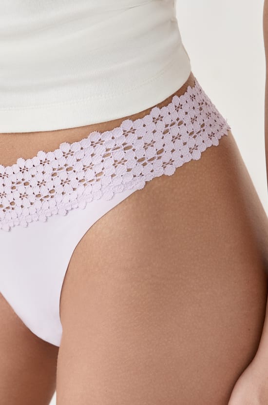 Tanga V-shape en microfibre et dentelle;${refinementColor}
