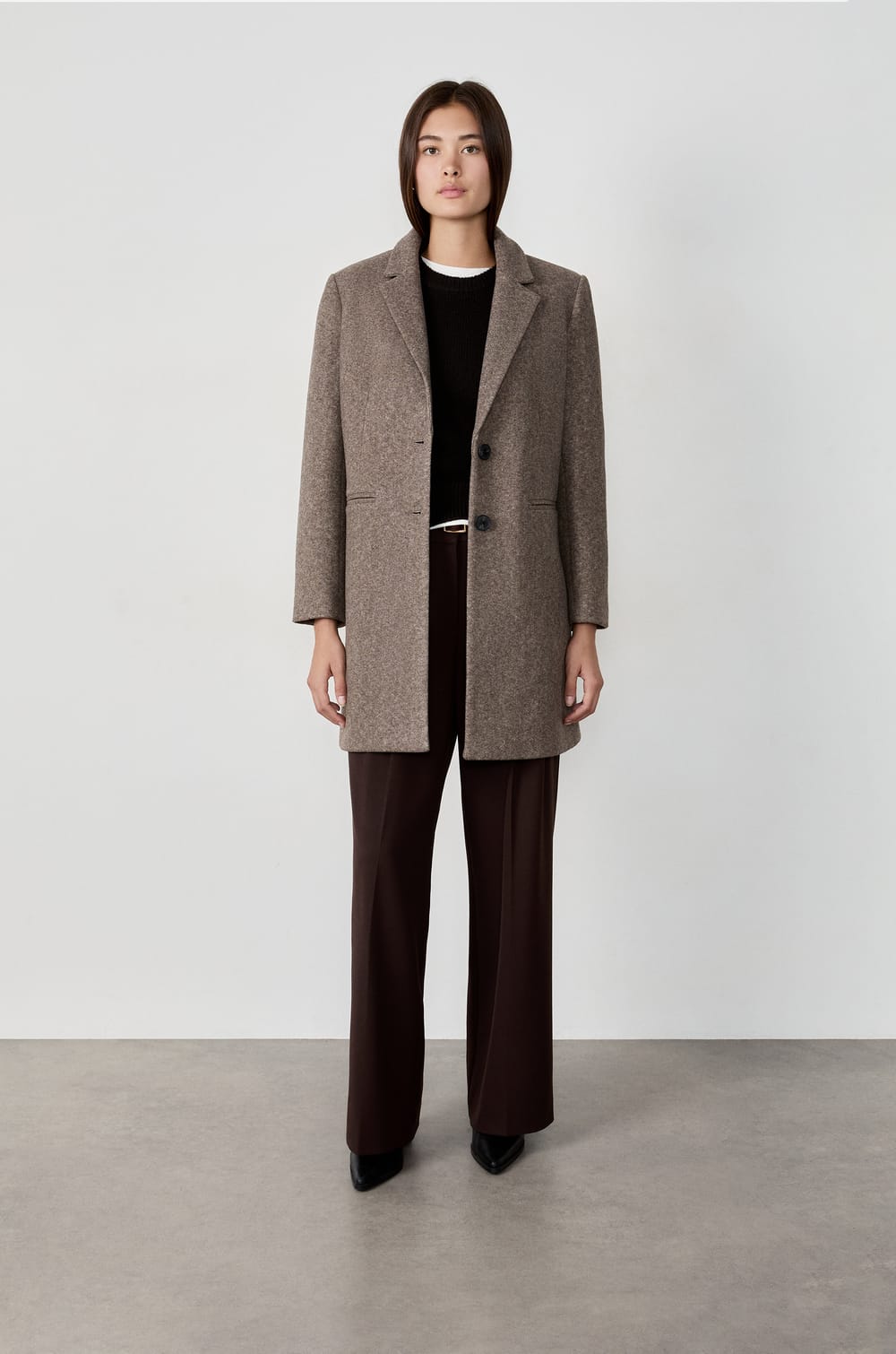 Manteau court coupe droite avec laine;${refinementColor}