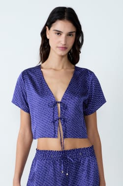 Bedruckte Satin-Bluse mit kurzen &Auml;rmeln und Schleifen;${refinementColor}