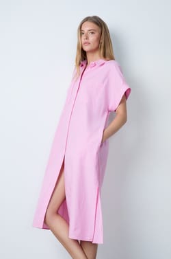 Robe mi-longue en coton manches courtes &agrave; rayures;${refinementColor}