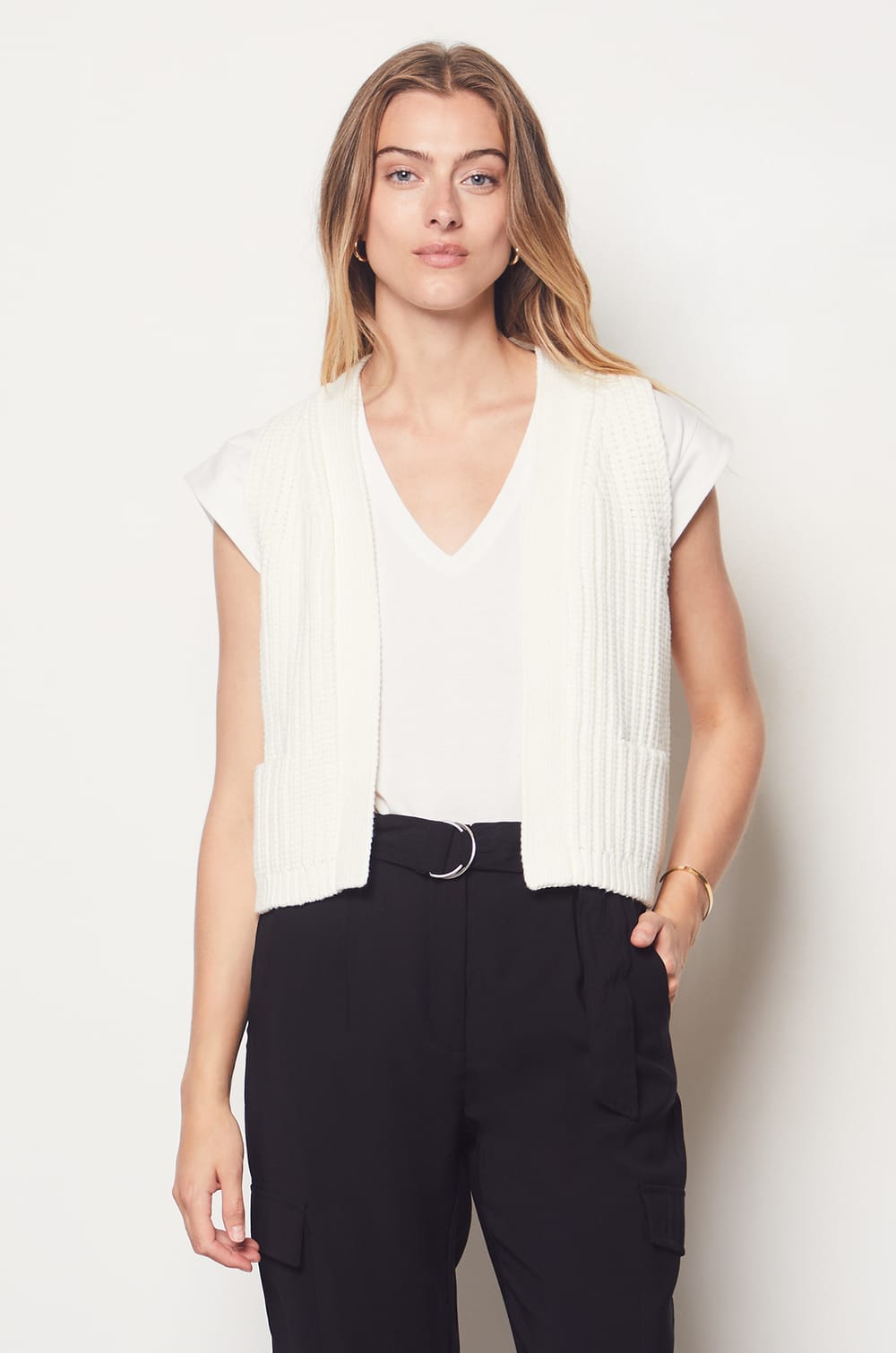 Sleeveless Cardigan;${refinementColor}