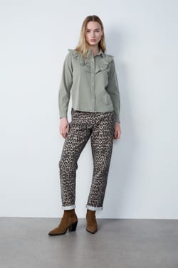 Long-sleeved shirt with ruffles;${refinementColor}