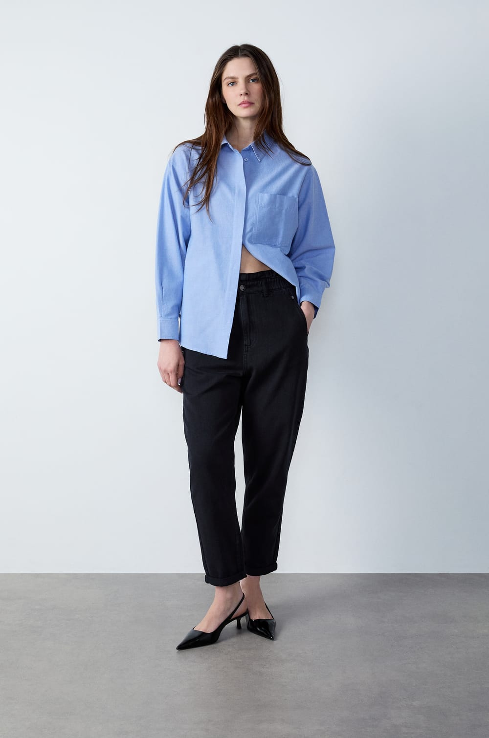 Carrot Cut Jeans;${refinementColor}