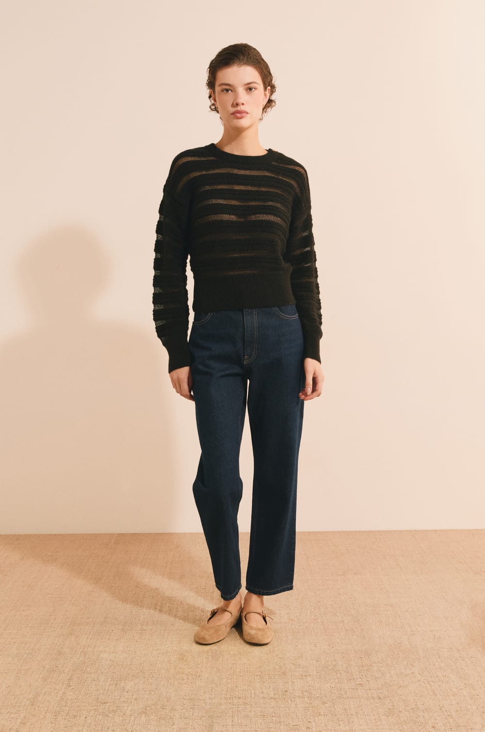 Pull manches longues avec boutons dor&eacute;s;${refinementColor}