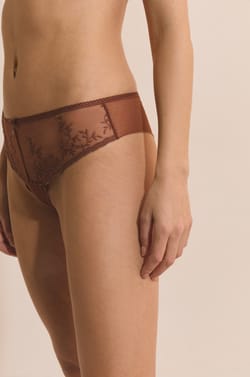 Hipster with Embroidery;${refinementColor}