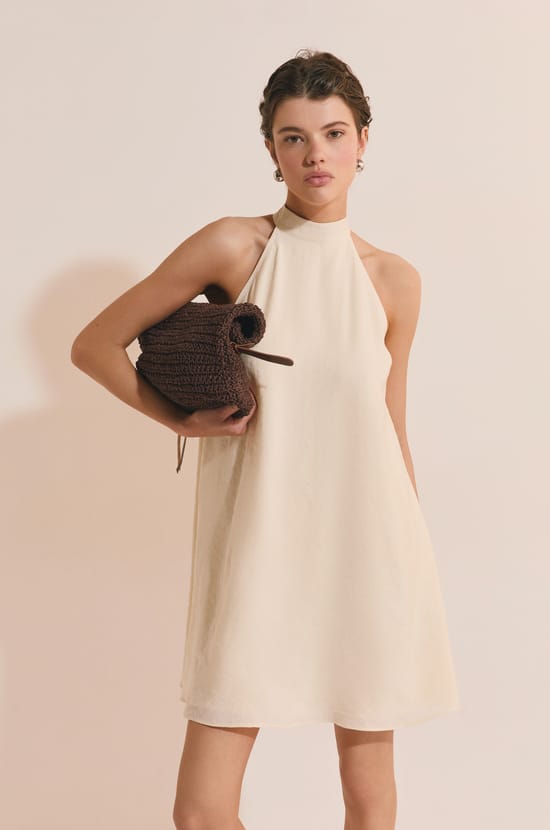 Robe courte sans manches;${refinementColor}