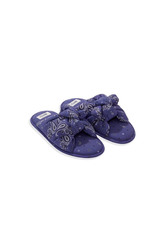 Chaussons tongs ;${refinementColor}