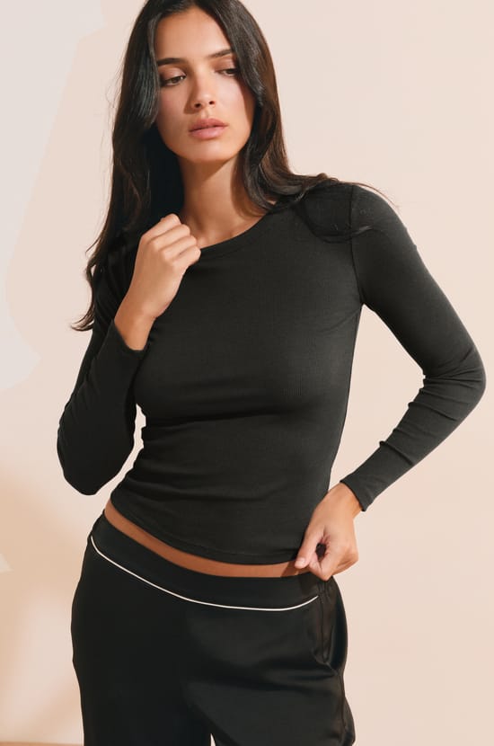 T-shirt de pyjama col rond avec coton c&ocirc;tel&eacute;;${refinementColor}