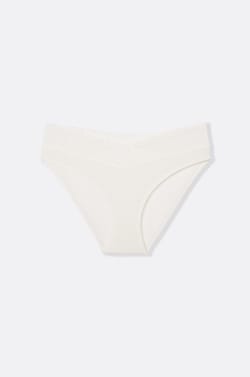 Maternity brief with lace details;${refinementColor}