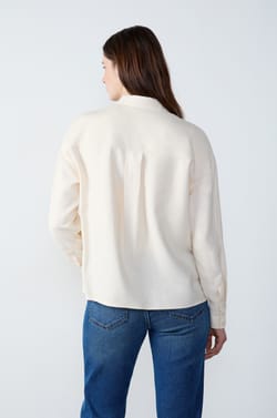 Shirt with Pockets;${refinementColor}