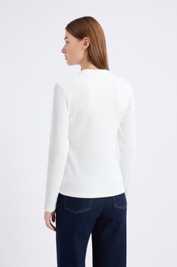 Camiseta manga larga cuello en V;${refinementColor}