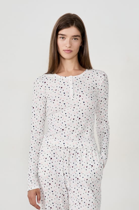 T-shirt de pyjama imprimé cœurs;${refinementColor}