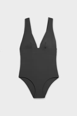 Traje de baño escote triángulo;${refinementColor}