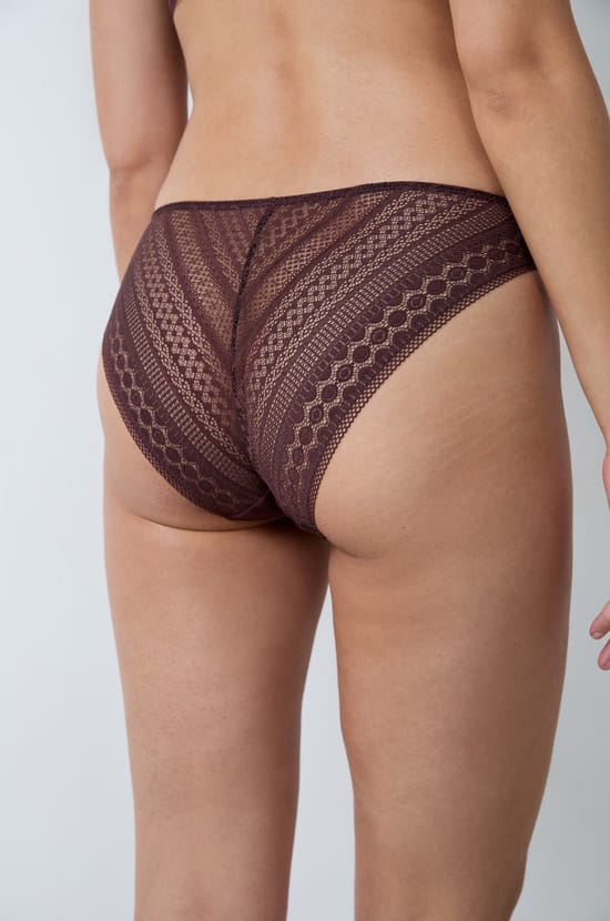  braguitas con detalle de encaje;${refinementColor}