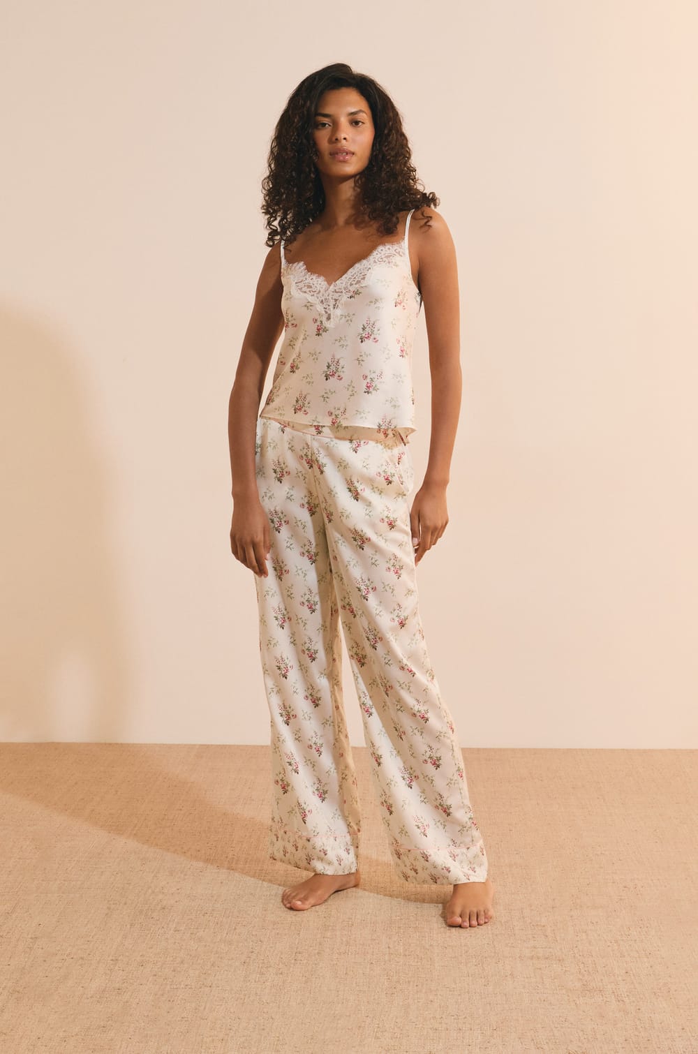 Caraco &agrave; motifs fleuris;${refinementColor}