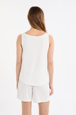 Camiseta sin mangas lisa de modal;${refinementColor}