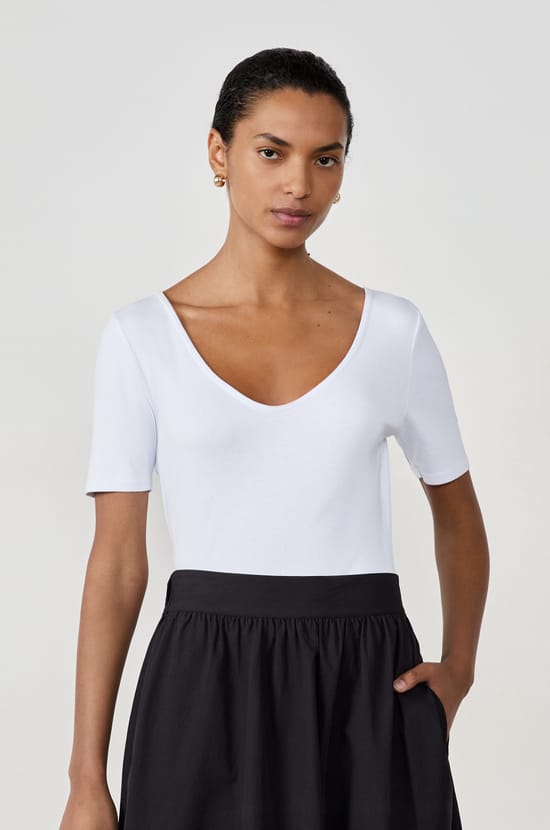 V-neck backless cotton T-shirt;${refinementColor}