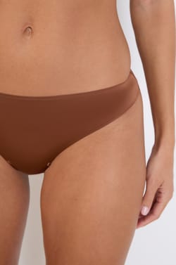 Shorty en microfibre satinée;${refinementColor}
