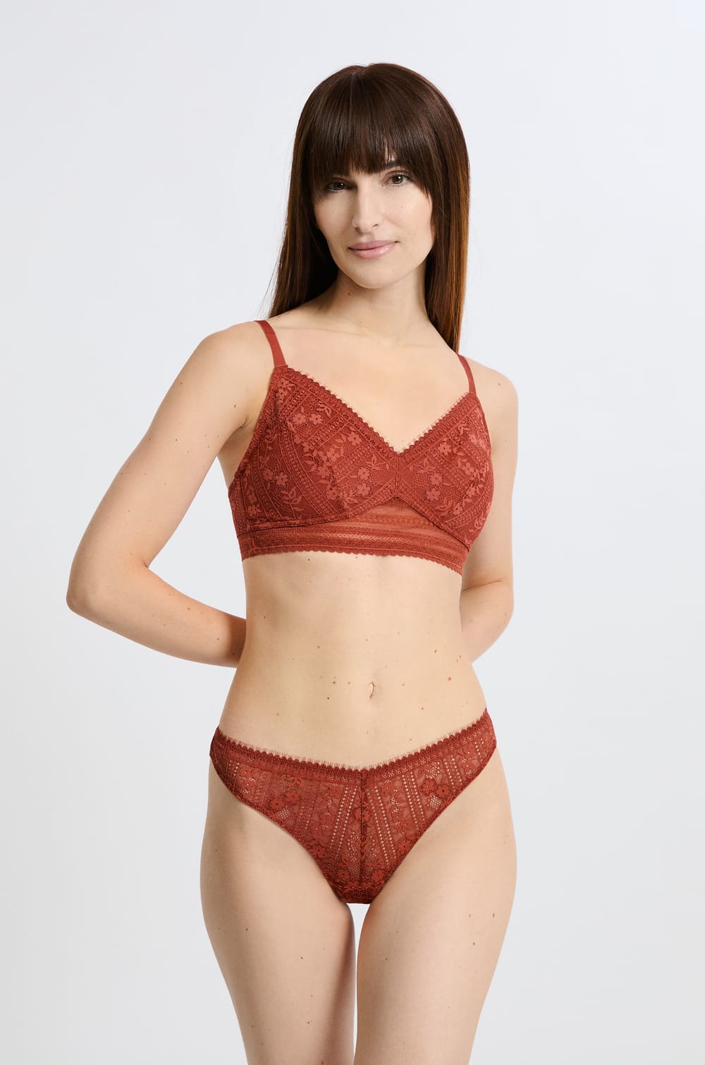 Triangel-BH ohne Bügel nach Mastektomie;${refinementColor}