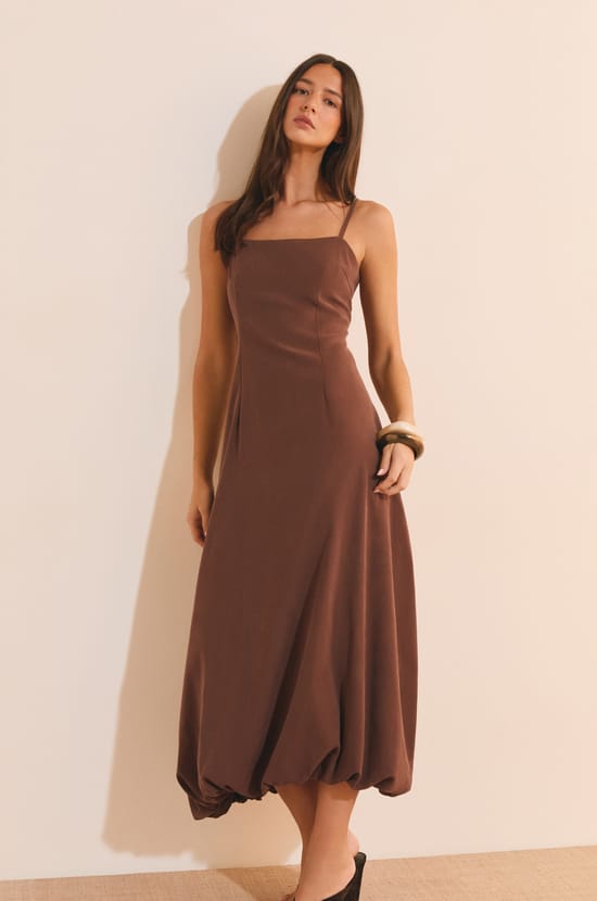 Robe longue bouffante;${refinementColor}
