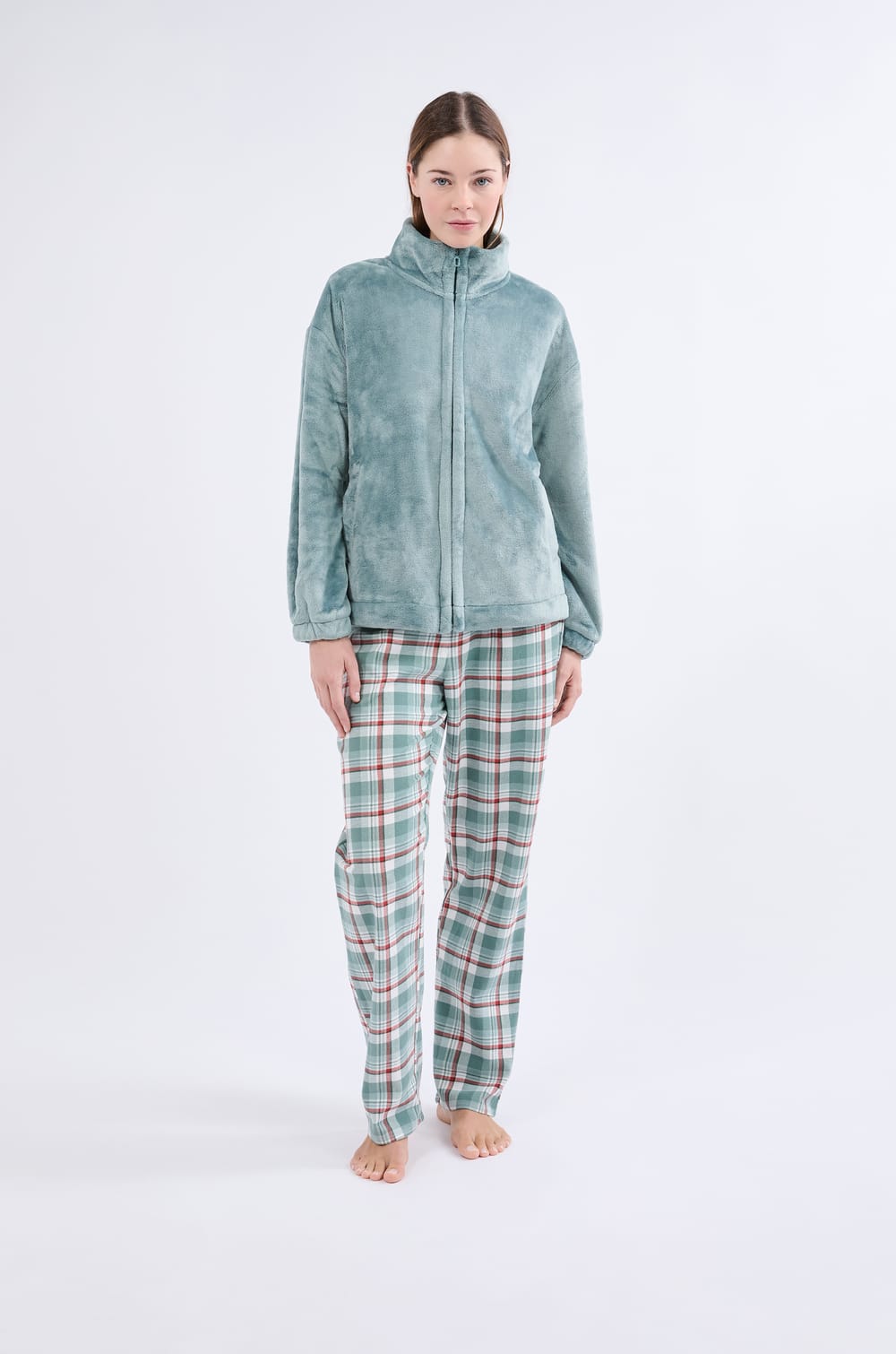 3 Piece Pyjamas;${refinementColor}