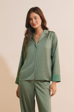 Chemise de pyjama satin&eacute;e &agrave; motifs;${refinementColor}
