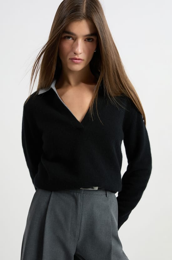 Cashmere polo neck sweater;${refinementColor}