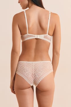 Lace Boyshort;${refinementColor}