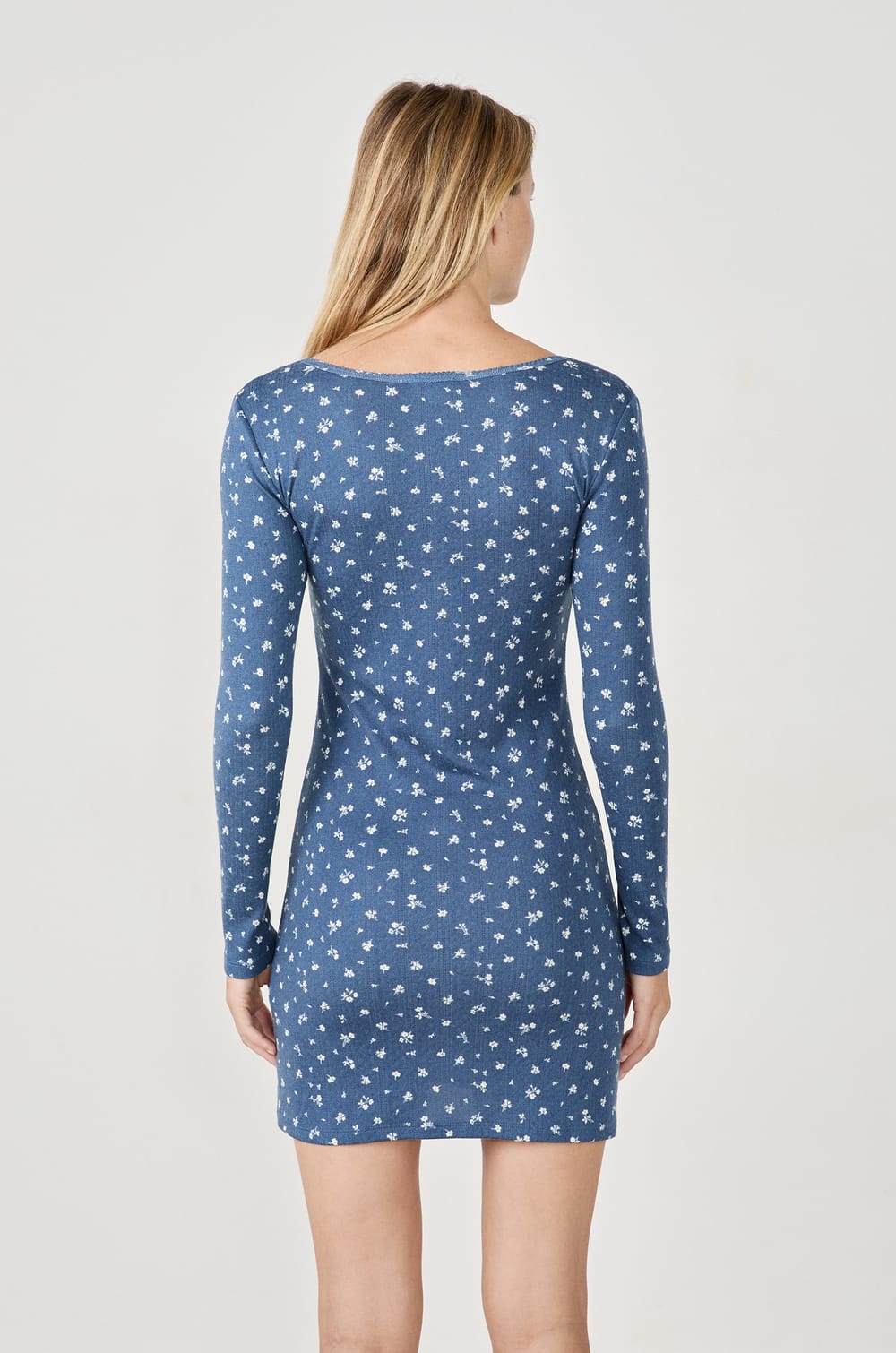 Chemise de pyjama à fleurs;${refinementColor}